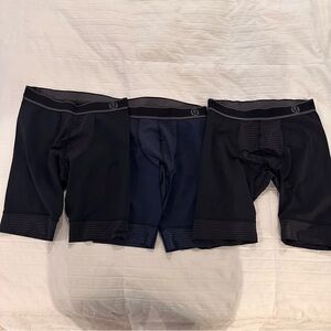 lululemon athletica Men's Black and Navy compression shorts